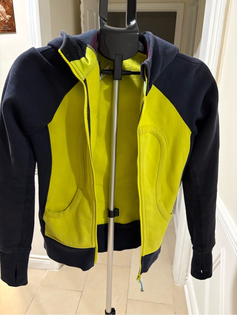 Rare vintage Lululemon Scuba hoodie in a bold colorblock style Bright Size 4